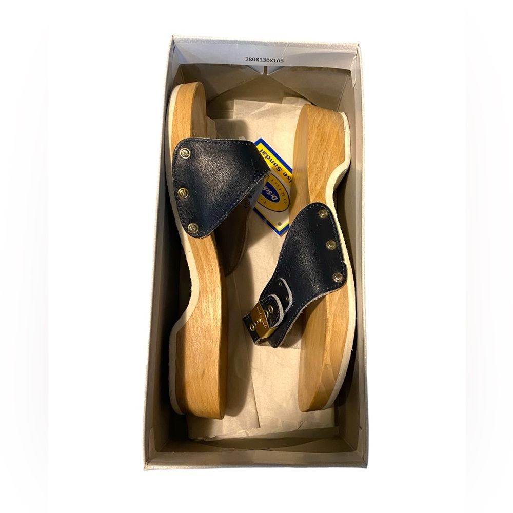 DR. SCHOLL’s Navy Sandals - Picture 12 of 16